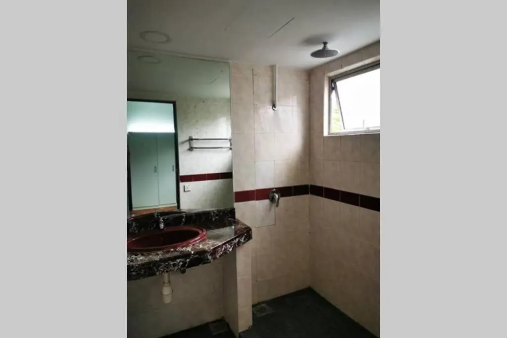 Jacuzzi Pool 3Bedroom, Walk To Stadium Kuala Lumpur